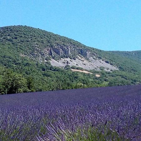 Gite La Fleur D Olivier Nyons Exterior foto